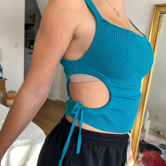 Urban Outfitters Going out Top - Picture 2 of 2